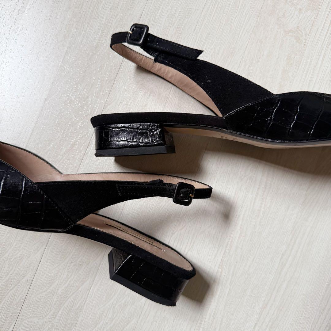 Massimo Dutti　ポインテッドトゥ　フラットシューズ　レザー　バレエ