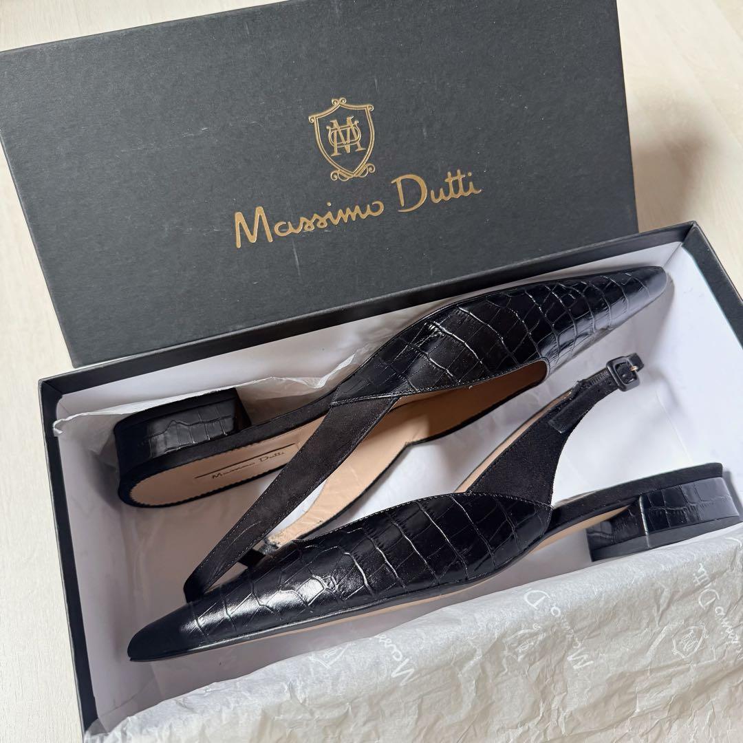 Massimo Dutti　ポインテッドトゥ　フラットシューズ　レザー　バレエ