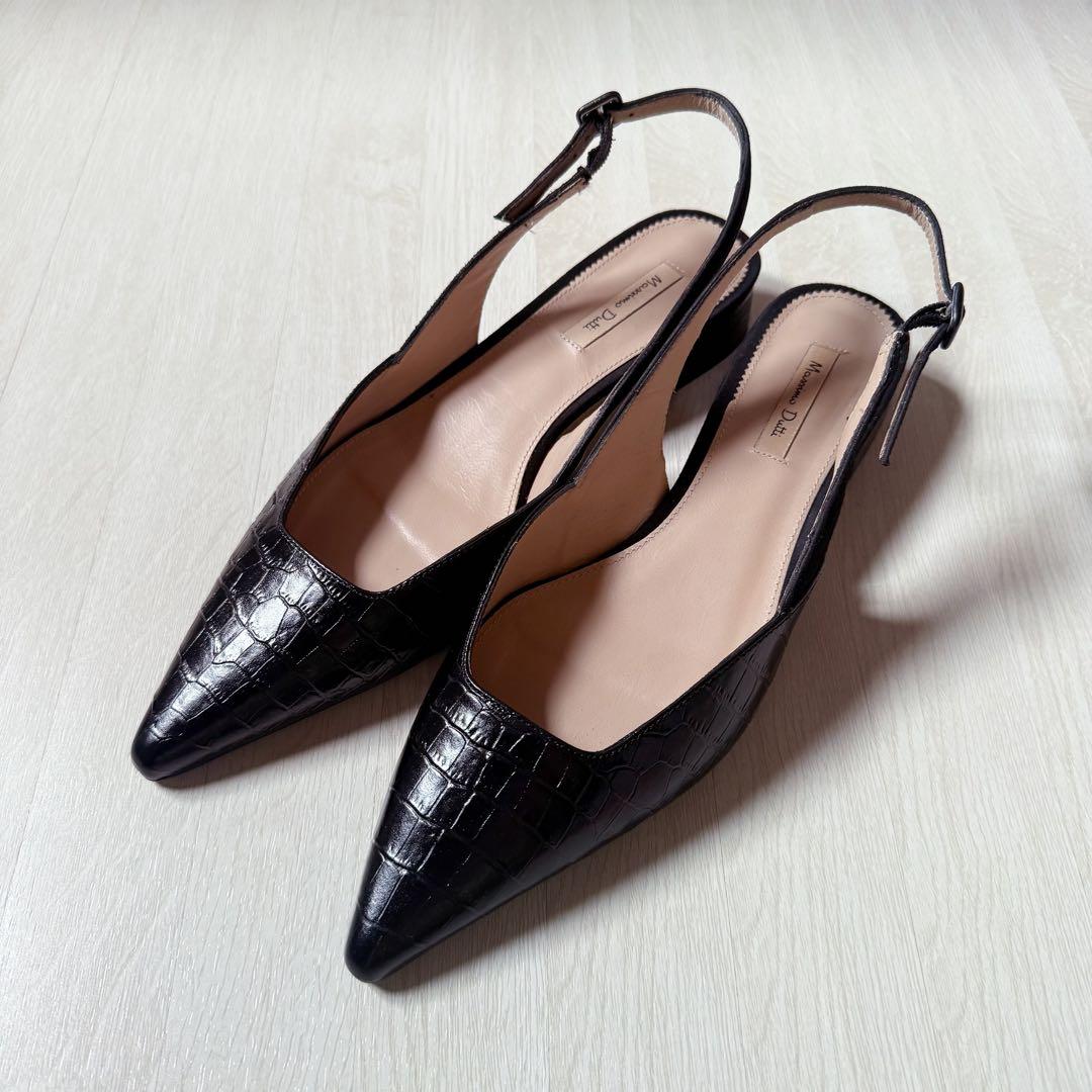 Massimo Dutti　ポインテッドトゥ　フラットシューズ　レザー　バレエ