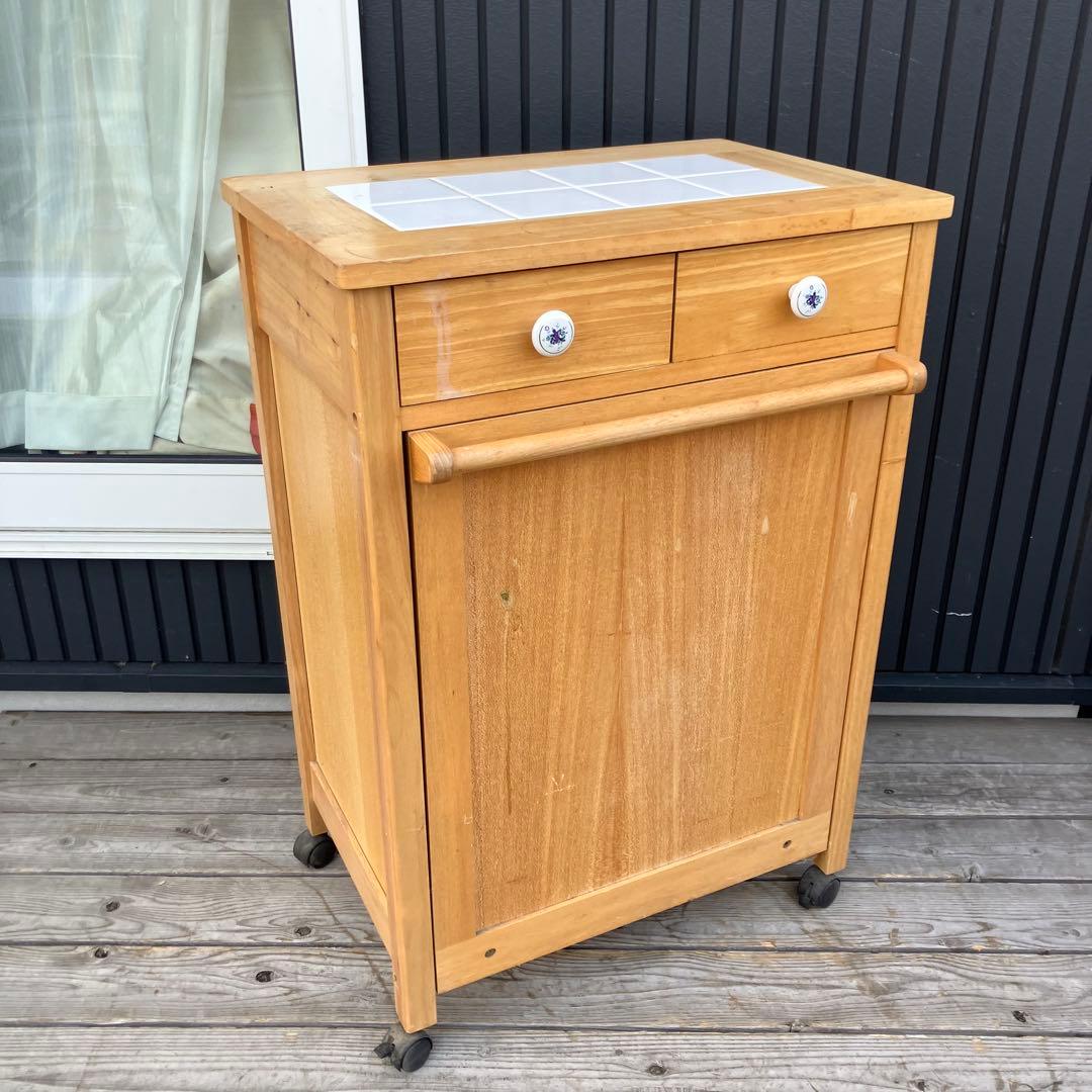 ②北欧レトロ アイリスオーヤマ 木製 タイル張り キッチンワゴン ダストボックス