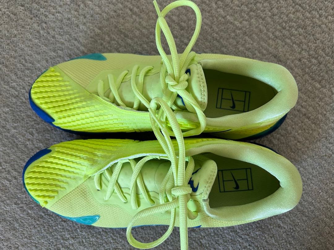 Nikeテニスシューズ ヴェイパーケージ4ラファ