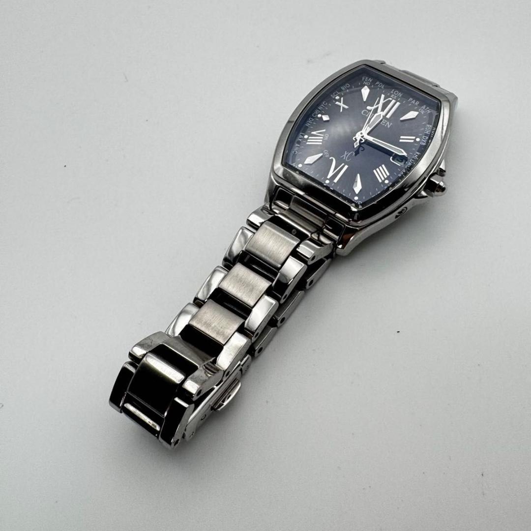 シチズン クロスシー トノー ハッピーフライト 腕時計 ソーラー ワールドタイム