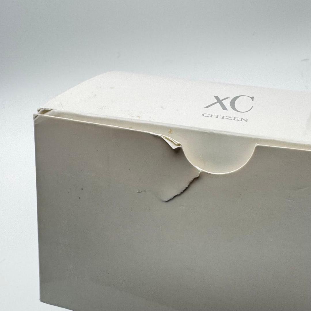 シチズン クロスシー トノー ハッピーフライト 腕時計 ソーラー ワールドタイム