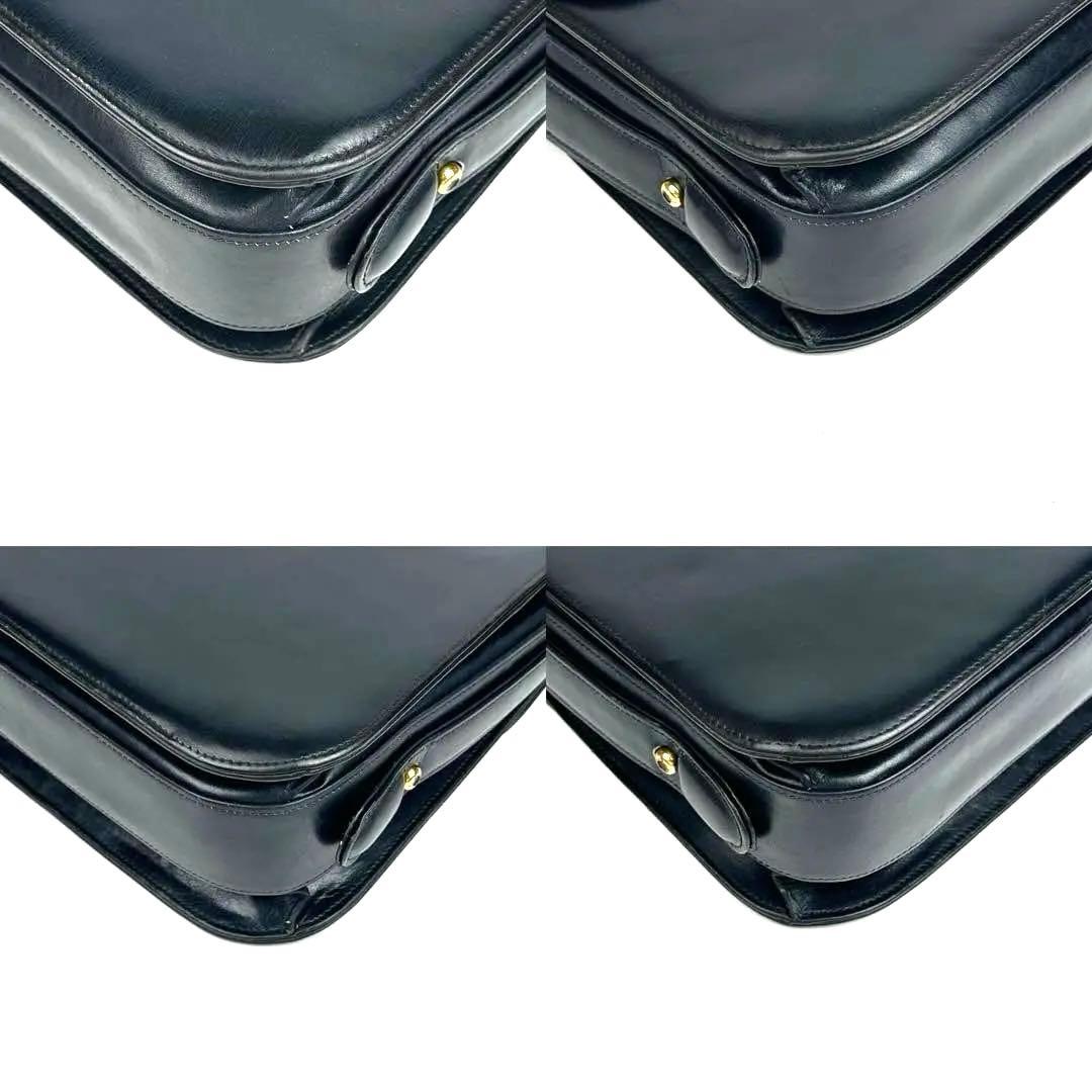 『美品』グッチ　ショルダーバッグ　GG　インターロッキング　レザー　ネイビー