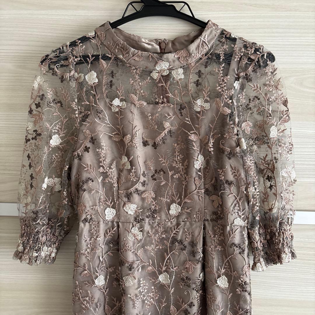 niana アンティーク刺繍レースワンピースパーティードレス