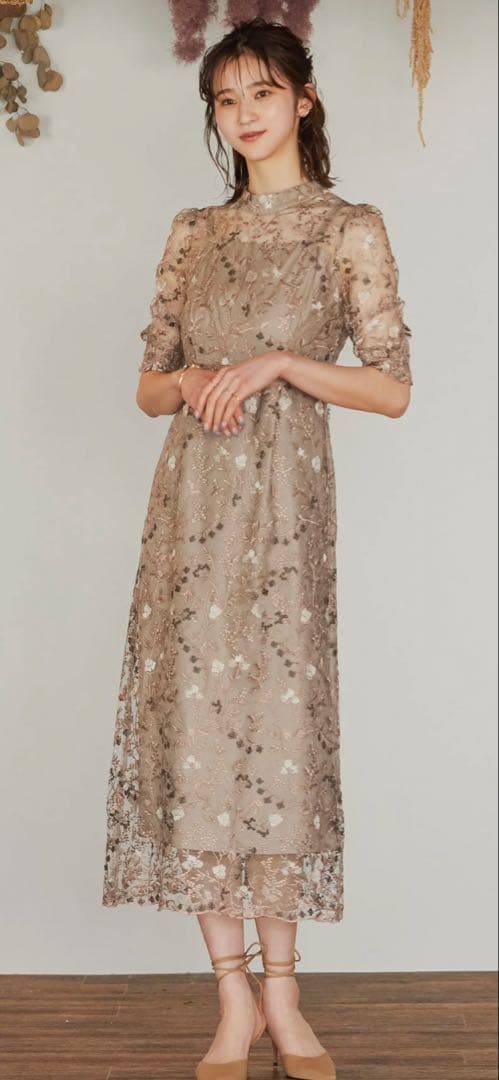 niana アンティーク刺繍レースワンピースパーティードレス