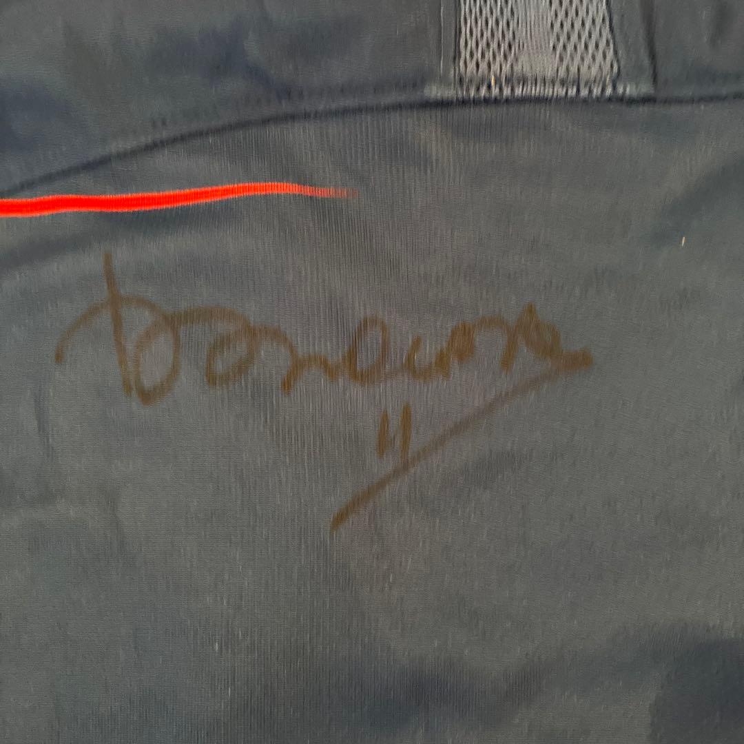 ドログマ直筆サイン入り Chelsea FC Nikeサッカーシャツ タグ付き