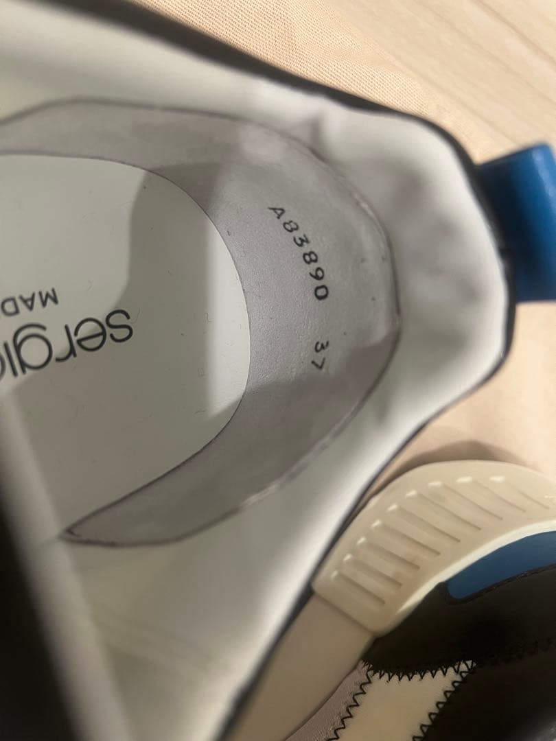 大値下げ！【美品】sergio rossi スニーカー ブラック/シルバー　37