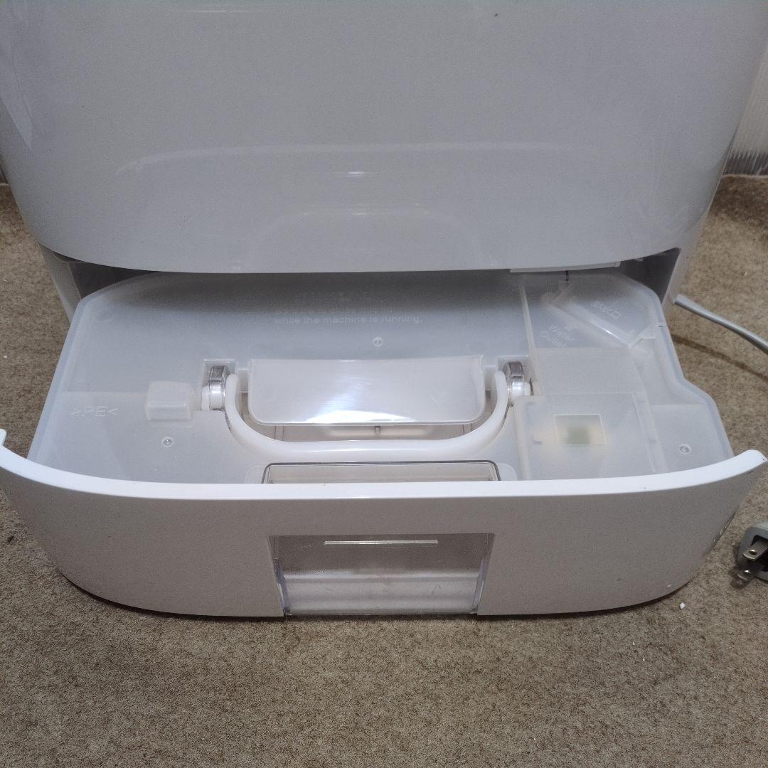 パナソニック 衣類乾燥除湿機 ナノイー搭載 F-YZTX60-W