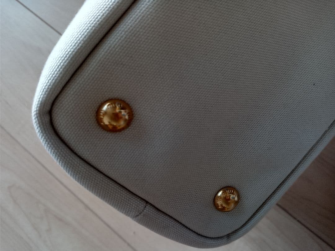 ミュウミュウ✨ショルダーバッグ✨トート　ホワイト《極美品》アイボリー