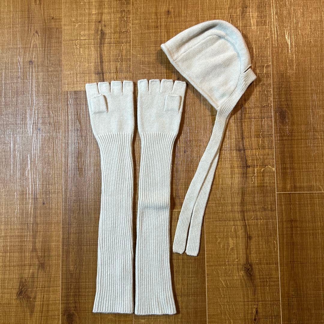 little suzie リトルスージー　アームウォーマー&ボンネット