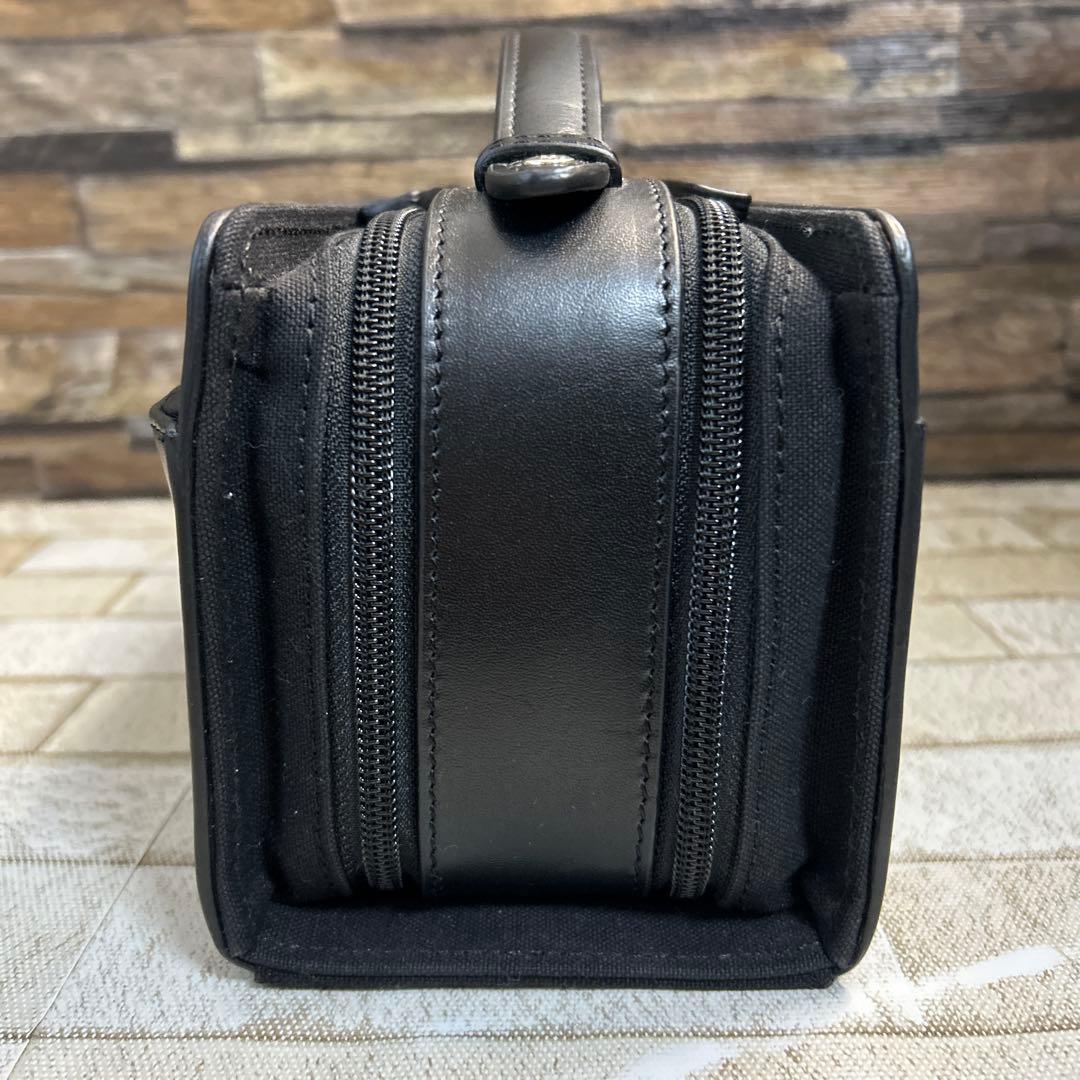 CASTELBAJAC カステルバジャック セカンドバッグ 本革 黒　美品