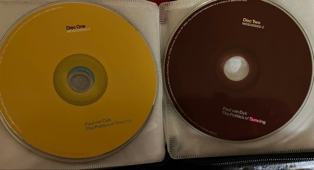 エレクトロニックトランスミュージックのCD60枚組コレクション