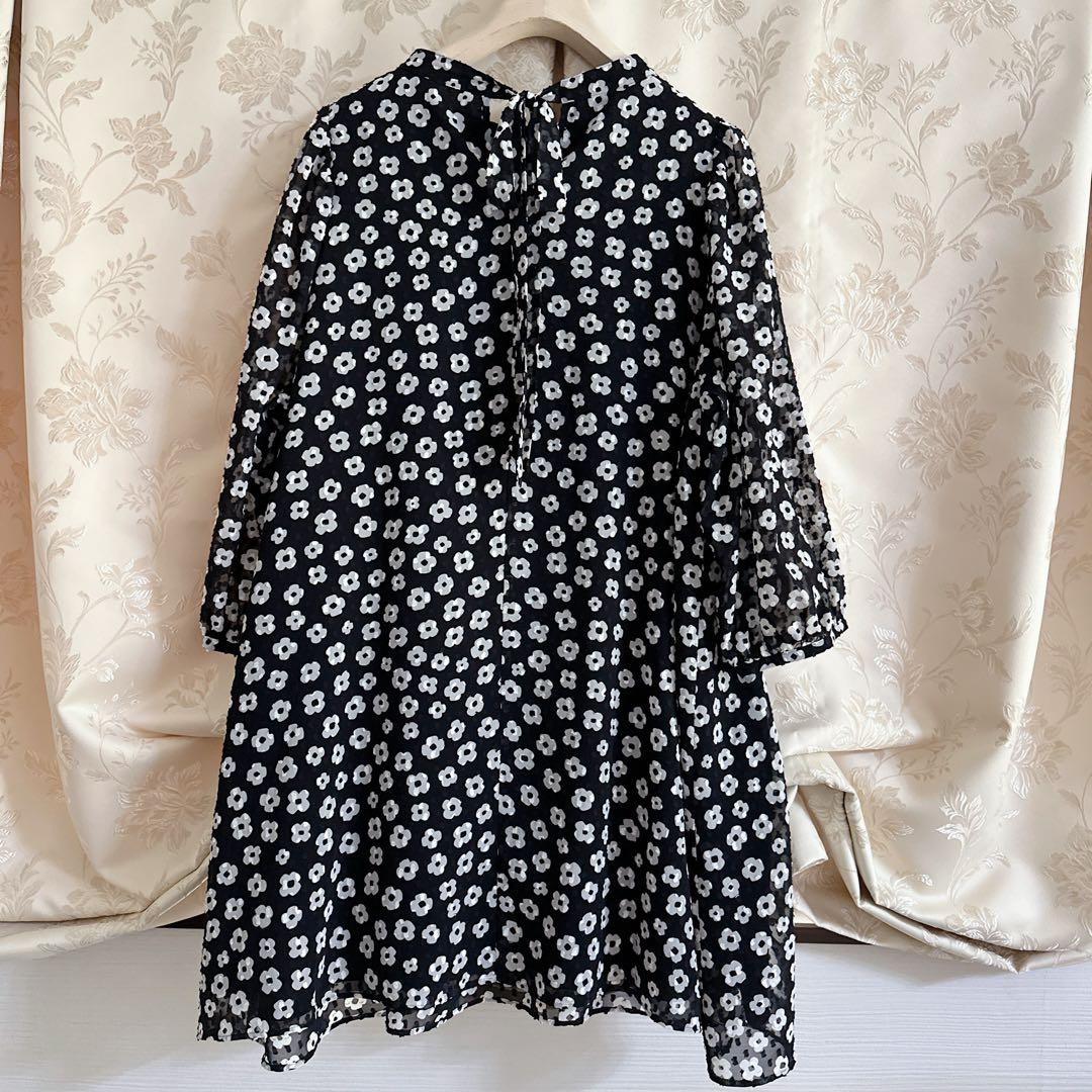 美品 大きいサイズ ローズティアラ 花柄 フレアチュニック