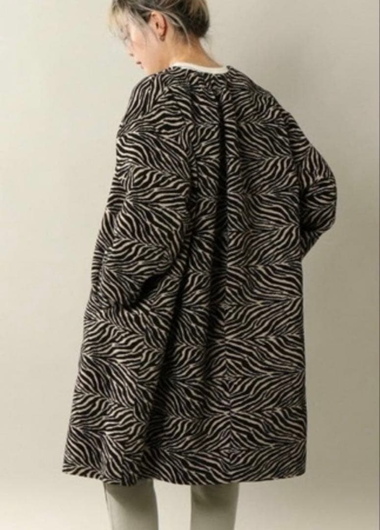 極美品　希少　完売品　ガリャルダガランテ　ゼブラ柄　ジャガードコクーンコート　Ｆ