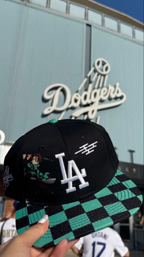 「鬼滅の刃」✖️「dodgers」コラボキャップ　ドジャースタジアム　新品未使用品