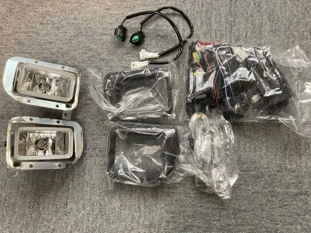 スズキ キャリィ 純正フォグランプ セット割れなし