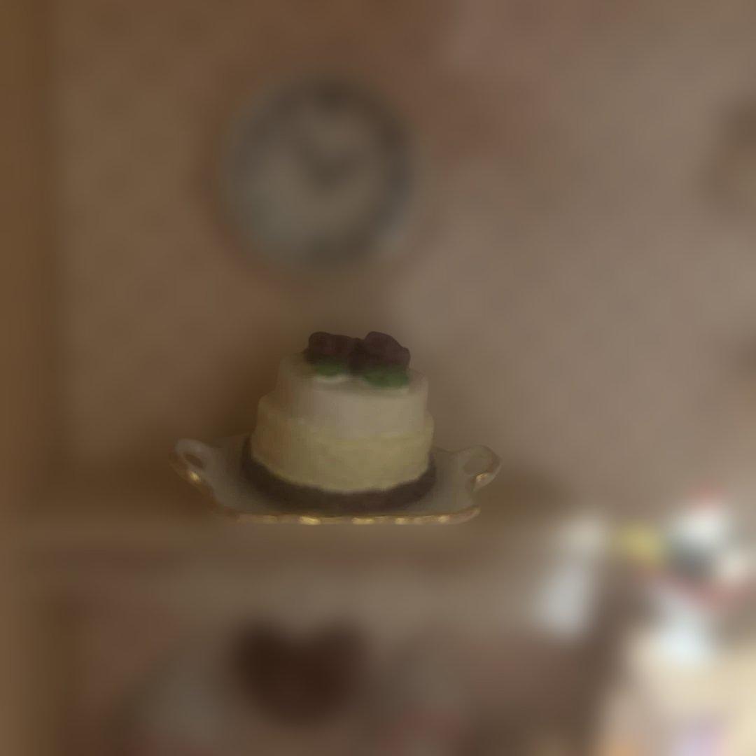 ドイツ　ロイターポーセレン　ミニチュアショップシリーズ　ケーキ屋さん