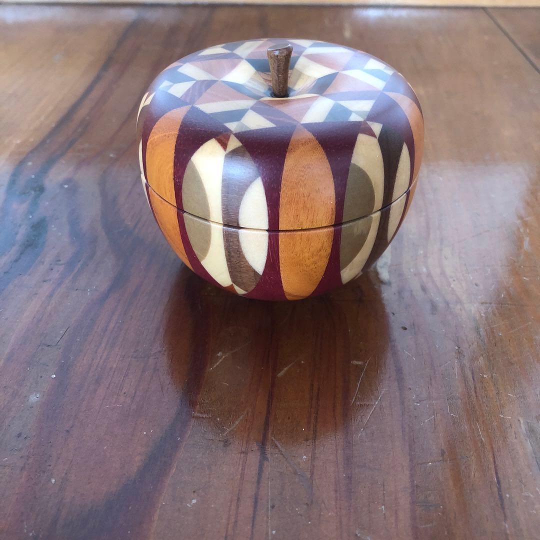 寄木細工 箱根細工 かなざし 金指 無垢 りんご 小物入れ 林檎 合子 工芸品