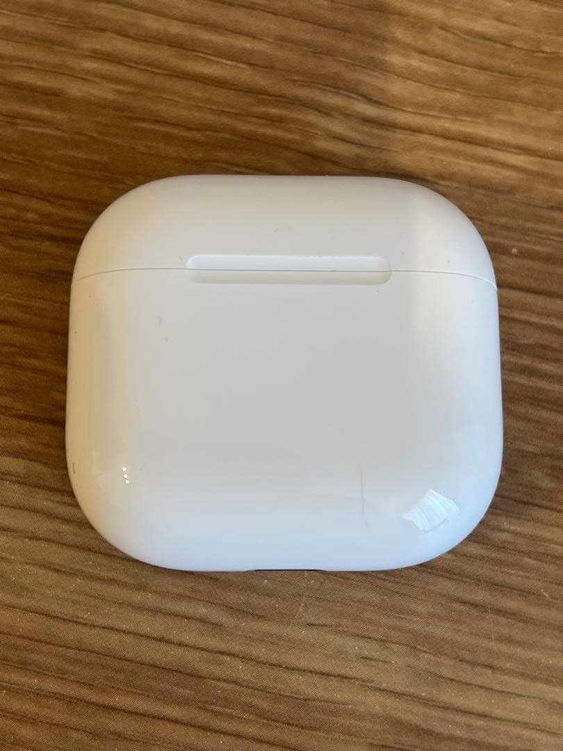 AirPods第四世代　ノイズキャンセリングなし