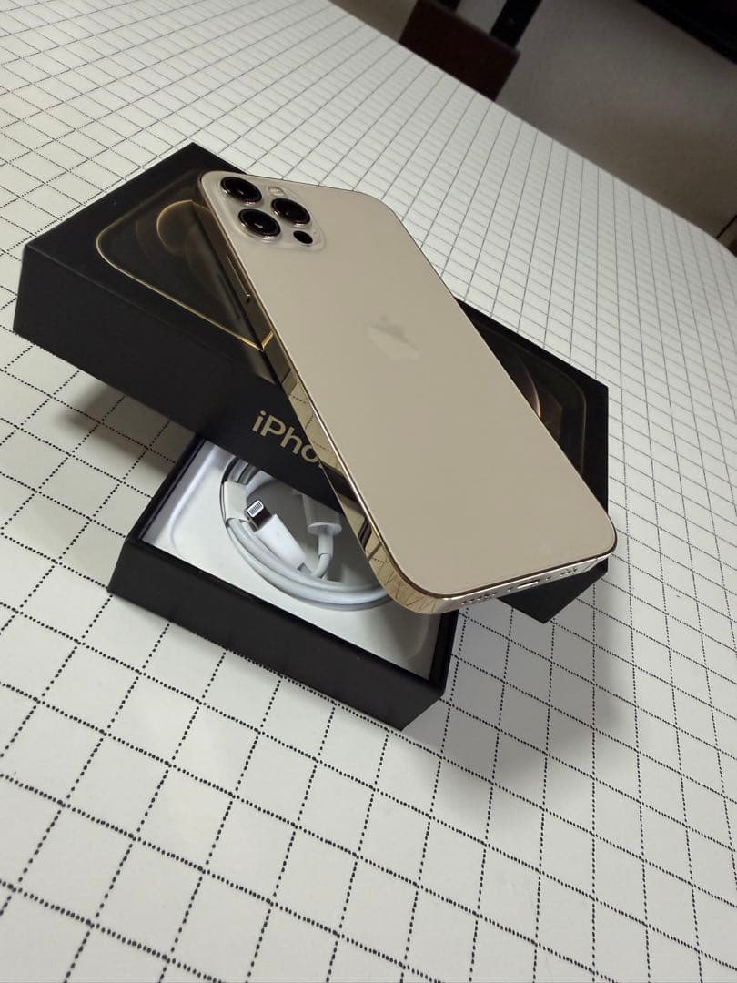 Apple iPhone 12 Pro ゴールド 本体