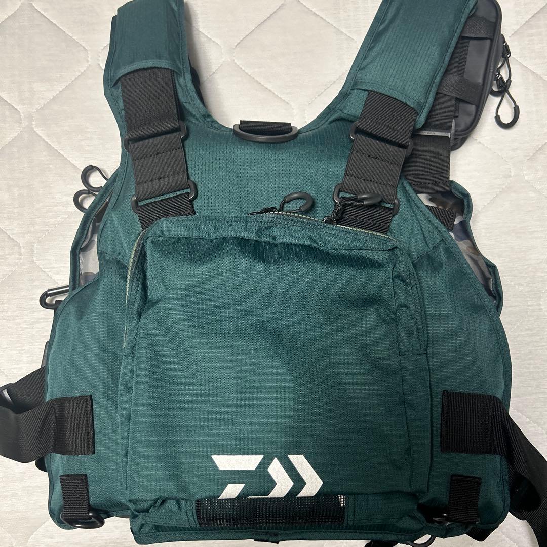 ダイワ　フロートゲームベスト　グリーン　フリー / ライフジャケット