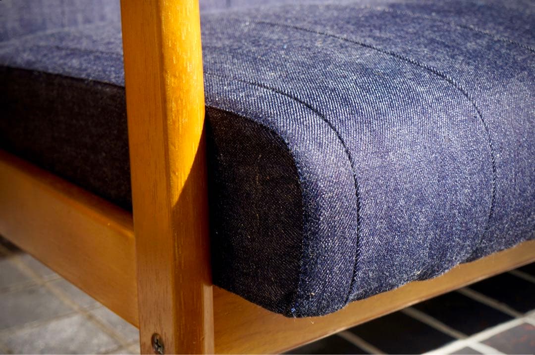 【カリモク60】【クッション付】Kチェア 2シーター 岡山産セルビッチデニム