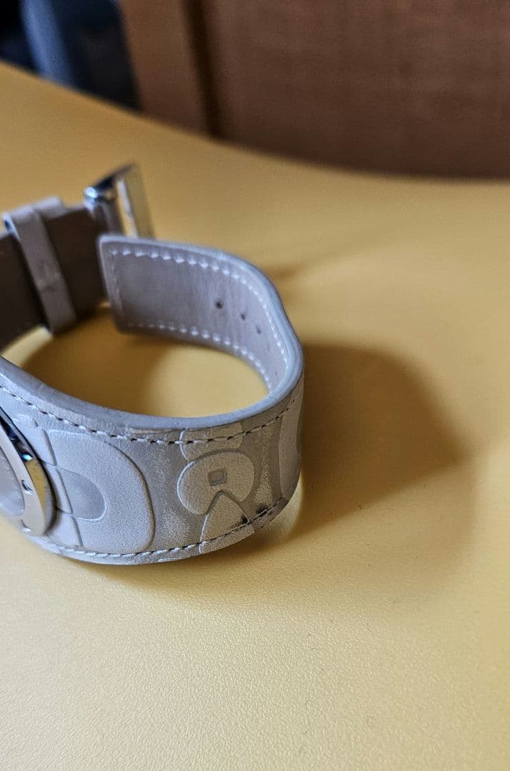 【希少モデル】GUCCI / グッチ 104 バンデュー腕時計