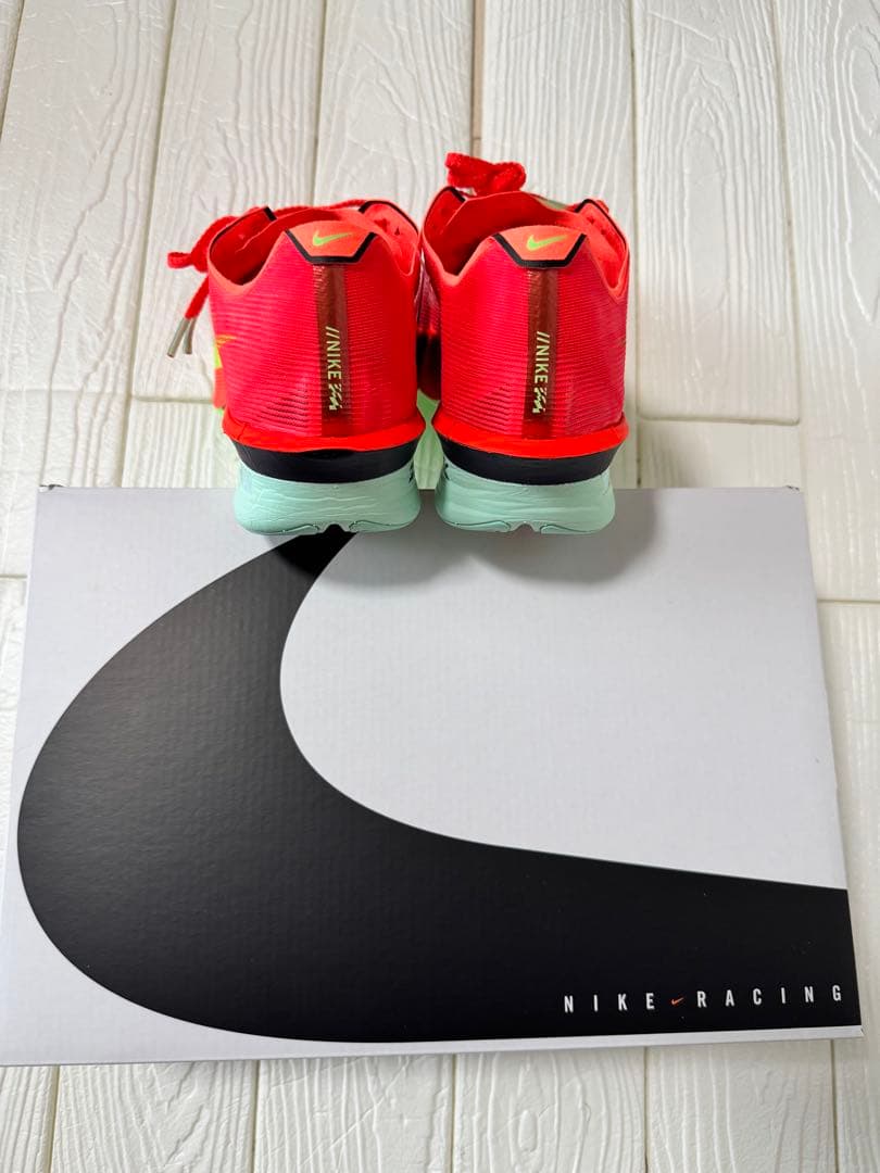 新品未使用　ナイキ　ヴェイパーフライ4 26.5cm