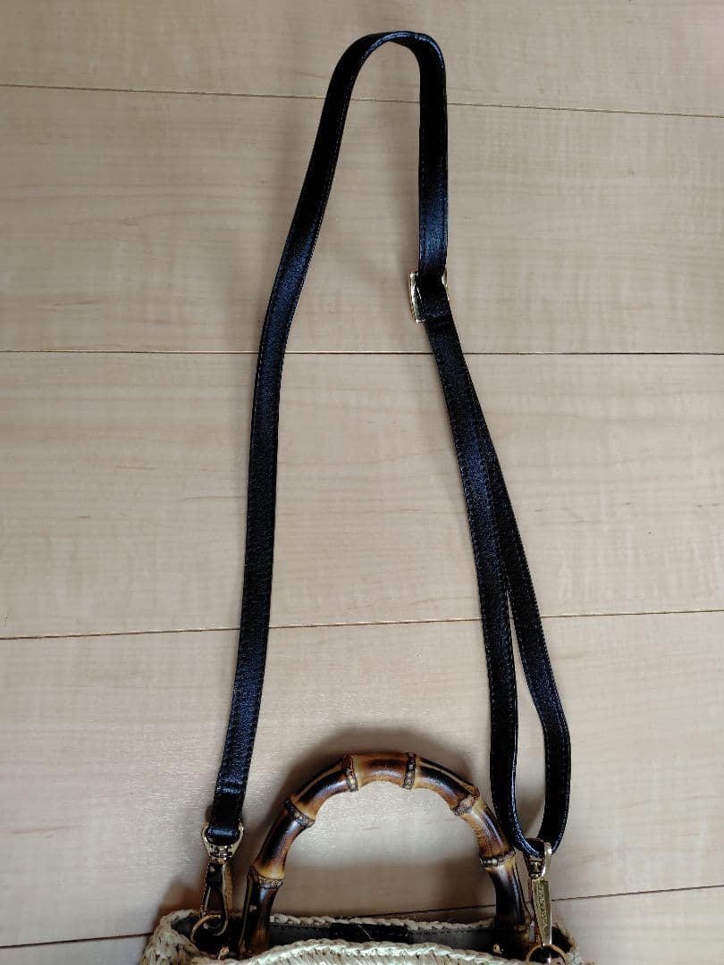 ヴィオラドーロ　かごショルダーバッグ