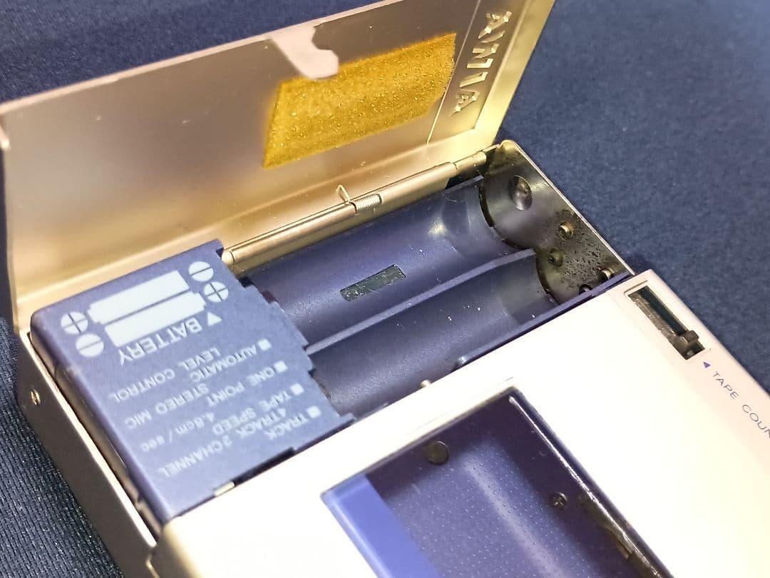 AIWA HS-F1 ステレオカセットレコーダー