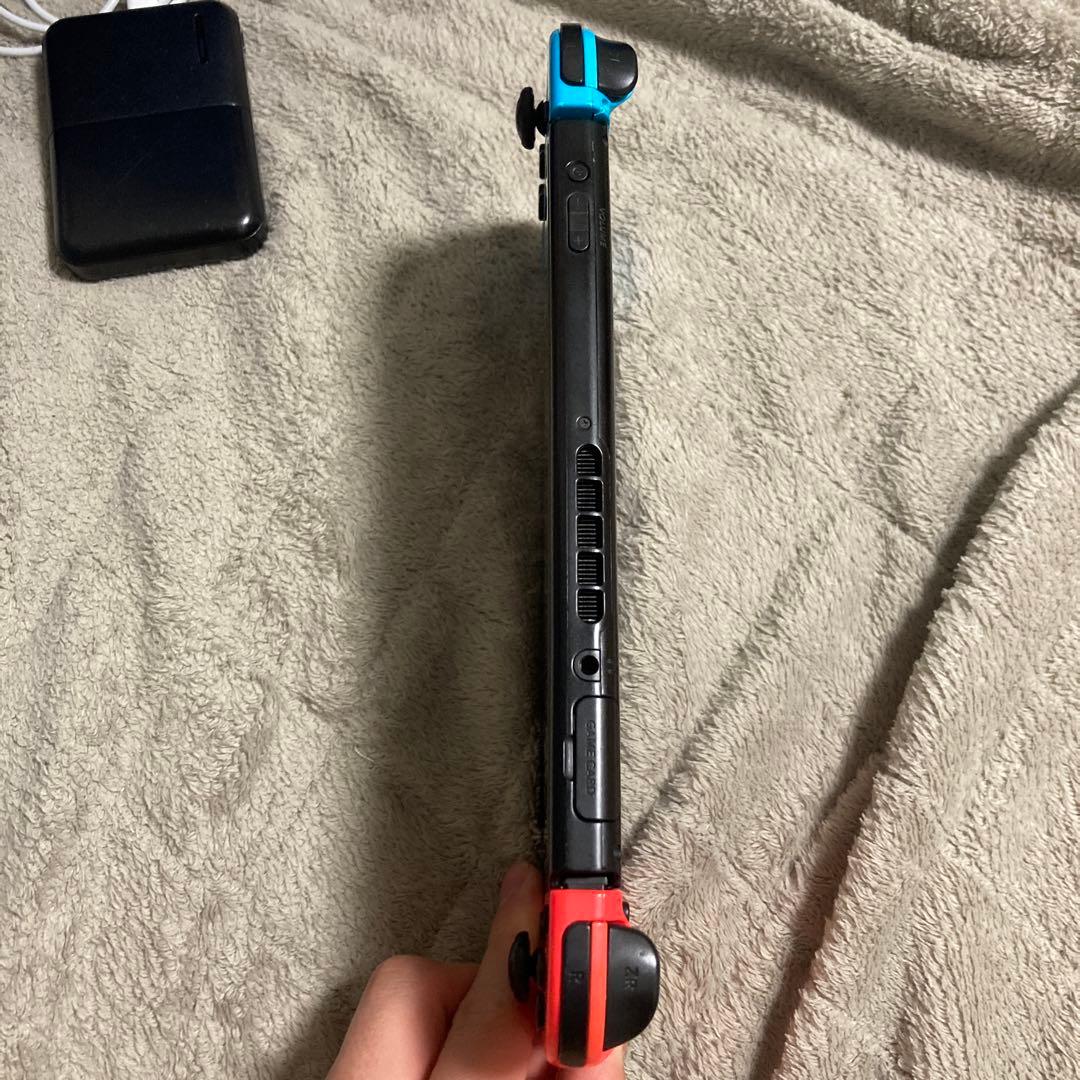 Nintendo Switch 本体 青・赤 Joy-Con