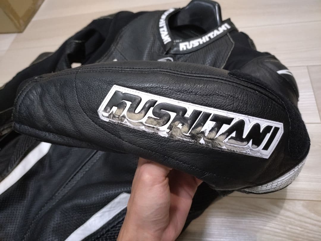 KUSHITAN レーシングスーツ ブラック/レッド