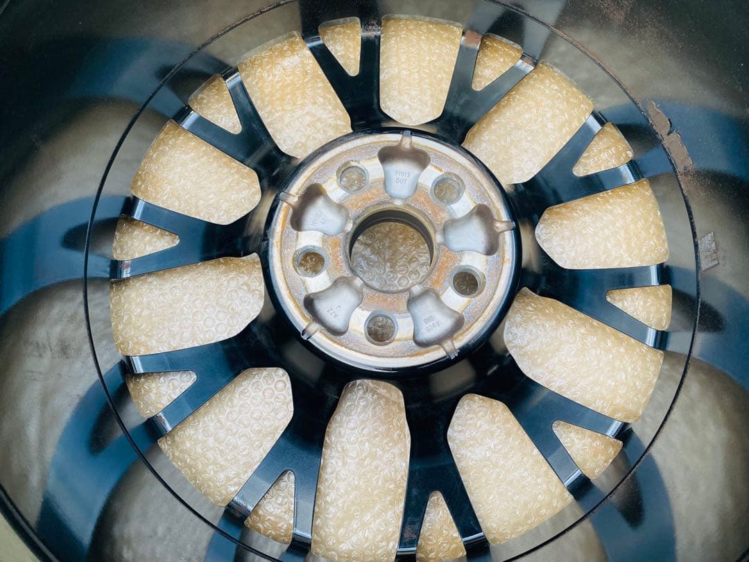 F*n様 激レア！レクサスGS-F GSF 純正19インチ 10j +41 リア