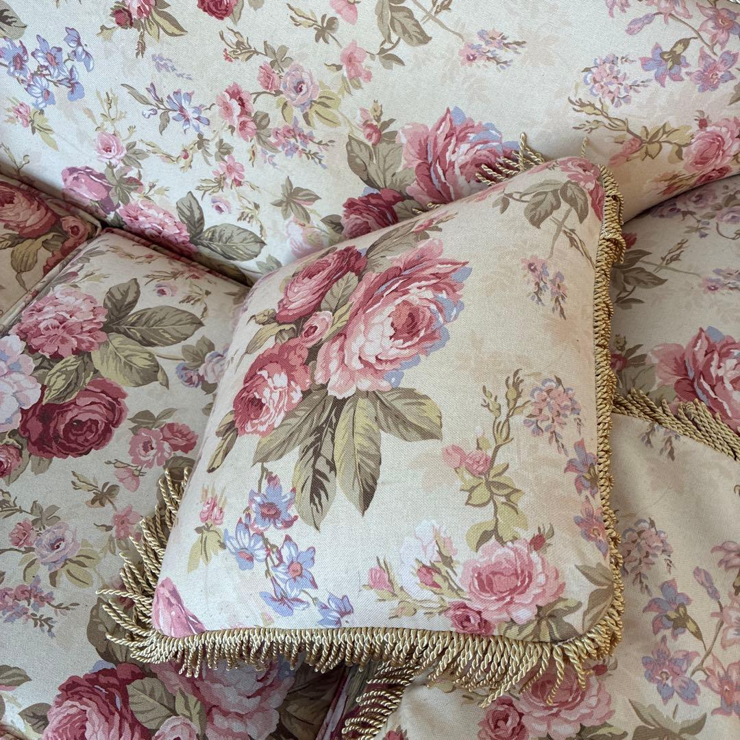 １月12日で出品終わり ロココ調　2人掛けソファー