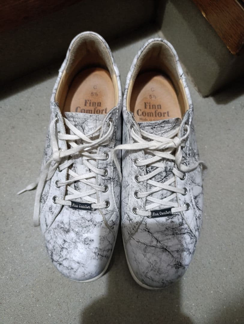 Finn Comfort ホワイトマーブル スニーカー