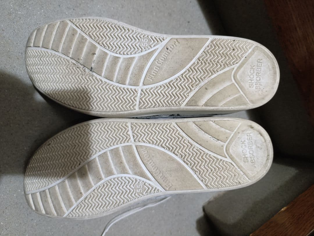 Finn Comfort ホワイトマーブル スニーカー