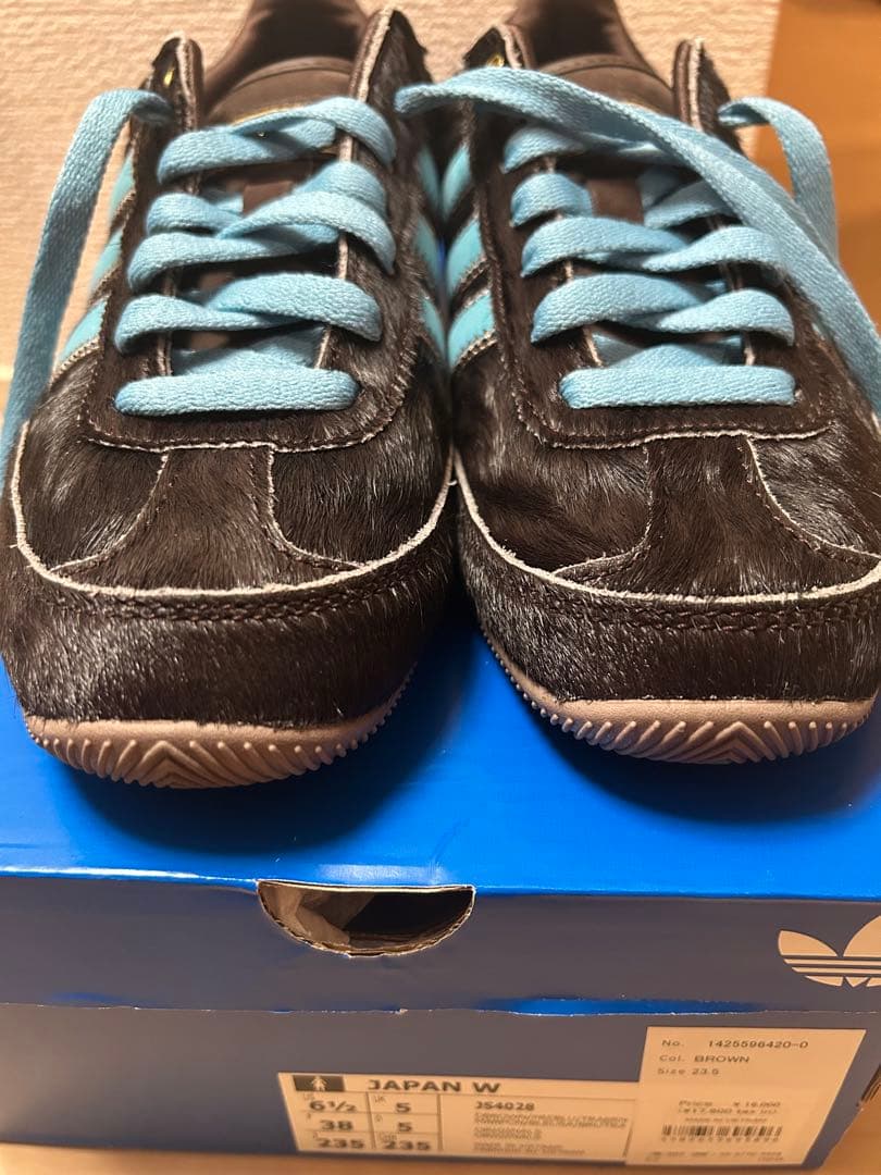 お値下げしました‼️アディダス/adidasスニーカー