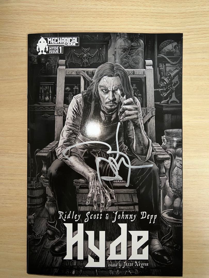 ジョニーデップ直筆サイン