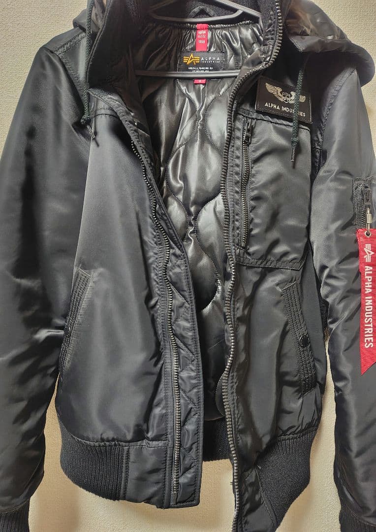 美品　ALPHA INDUSTRIES　ブラック　MA-1　ミリタリージャケット