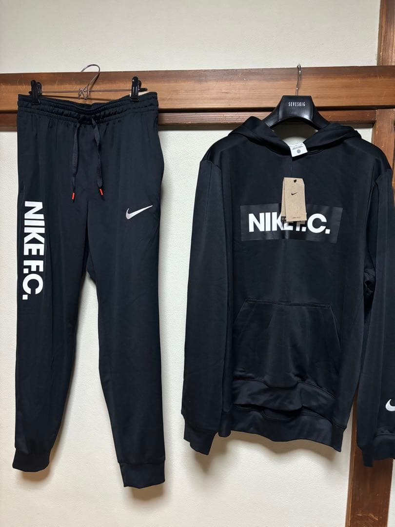 12/31まで値下げNIKE.F.C. セットアップ 新品未使用XL