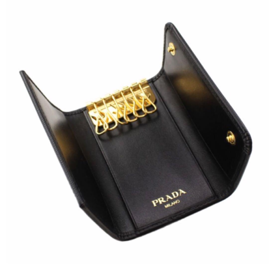 新品　ショッパー付　PRADA プラダ　メタルロゴ　本革　ブラック　キーケース