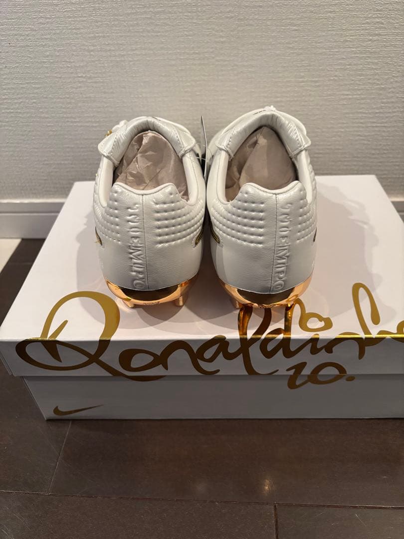 Ronaldinho × Nike Tiempo Legend 27.5cm