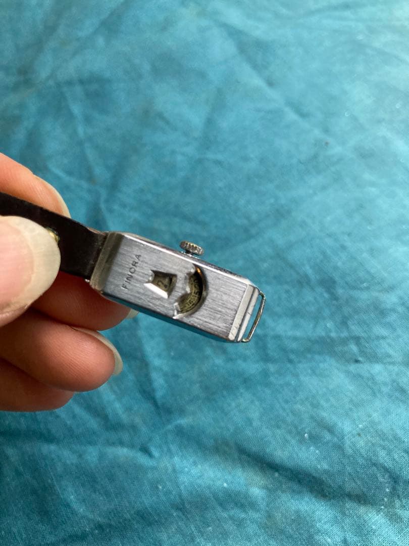 戦前　アールデコ　腕時計　FINORA スイス製　ジャンピングアワー　ジャンク品