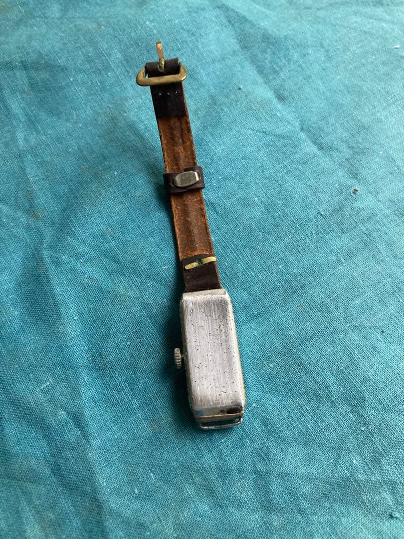 戦前　アールデコ　腕時計　FINORA スイス製　ジャンピングアワー　ジャンク品