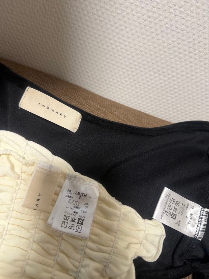 値下げ× andmary Mei shirring tops BLK