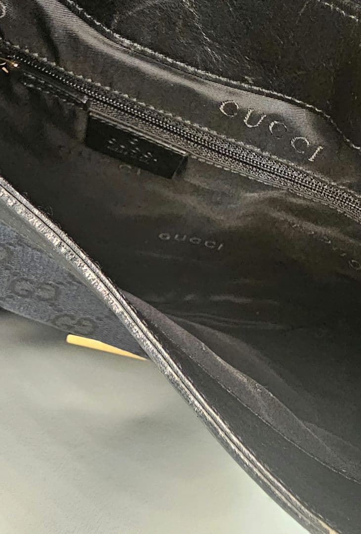 美品✨GUCCI グッチ ショルダーバッグ 黒 GGキャンバス ジャッキーレザー