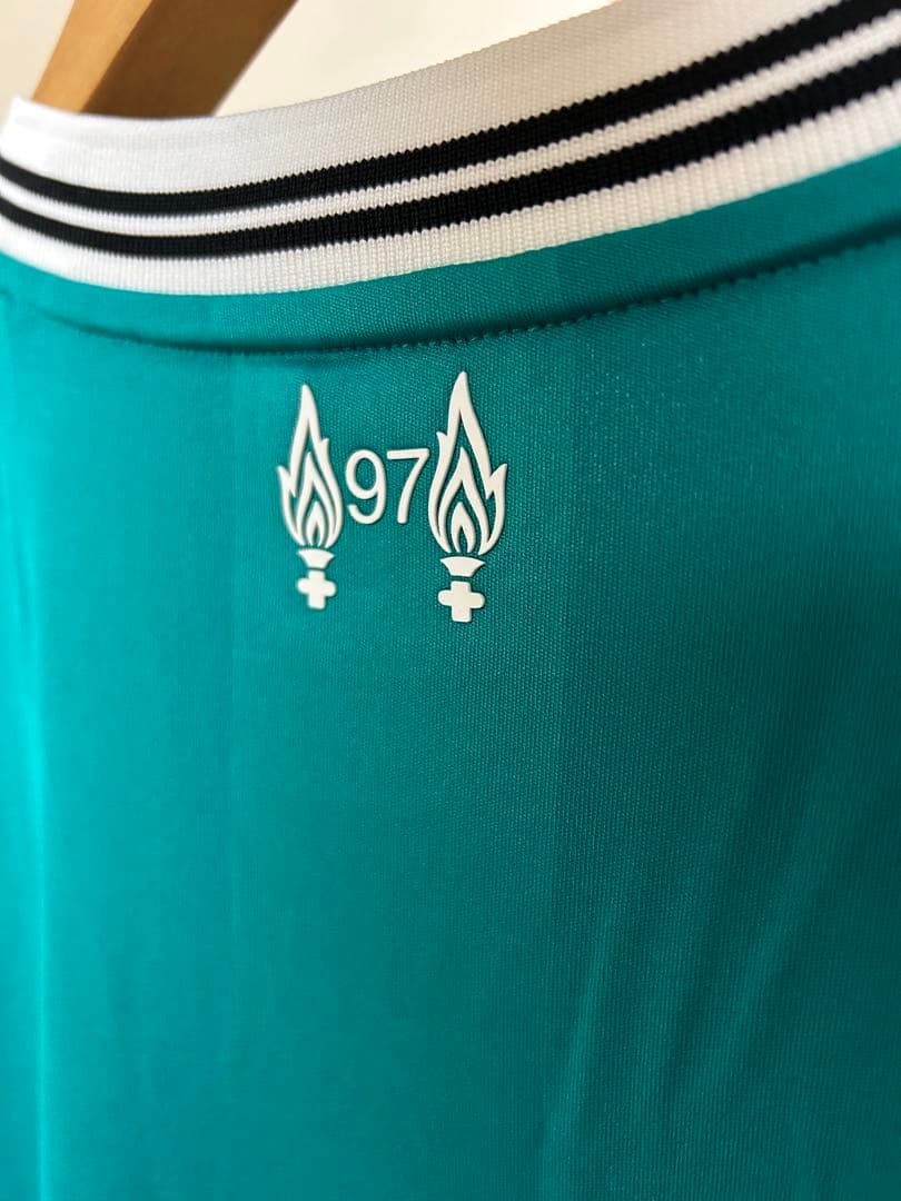 【正規品】リヴァプール 3rdユニフォーム長袖XL