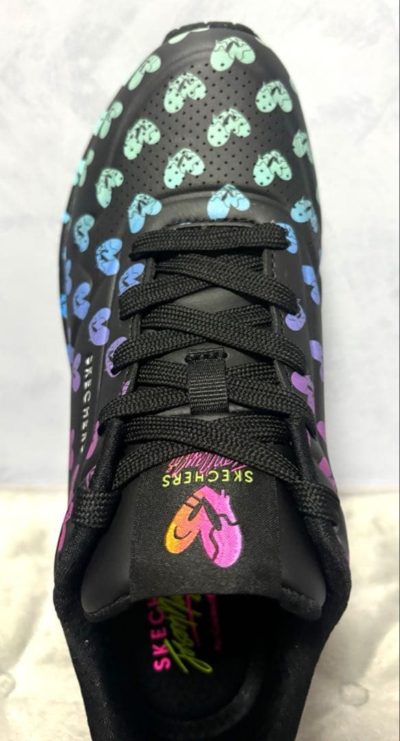 新品激レアスケッチャーズ24.5コラボスニーカーカラフルハート UNOエアソール