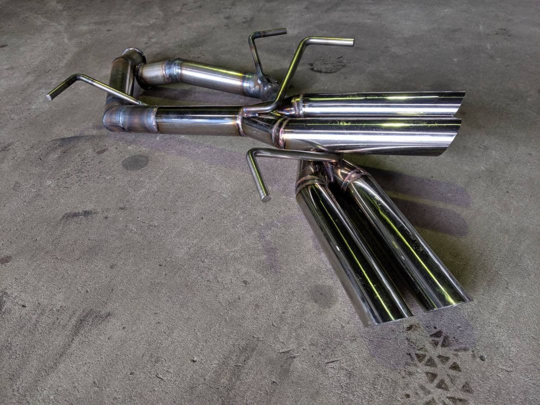 V36スカイラインセダン！オリジナルストレートマフラー！4本出し！
